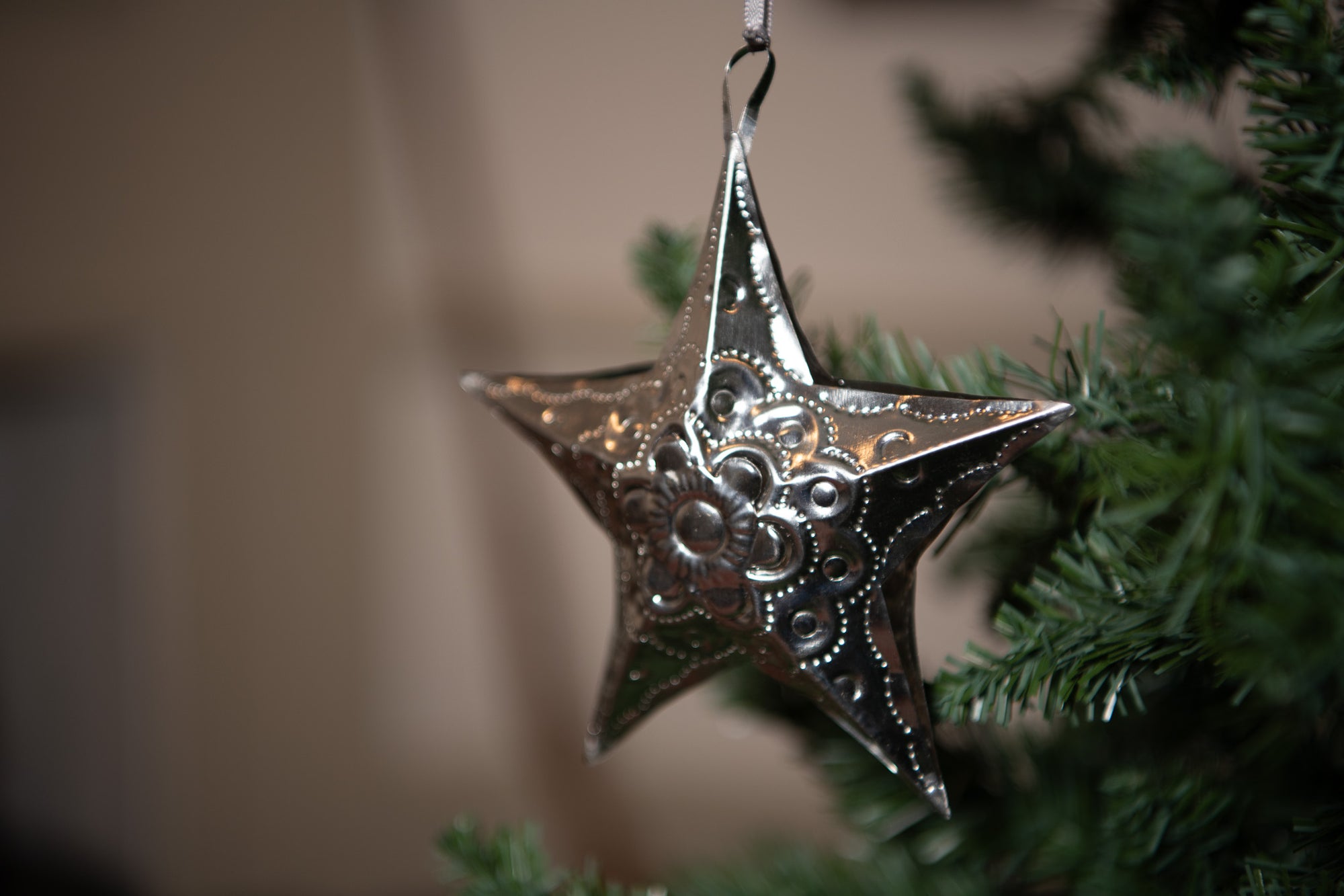 Traditional 5 Point Tin Star