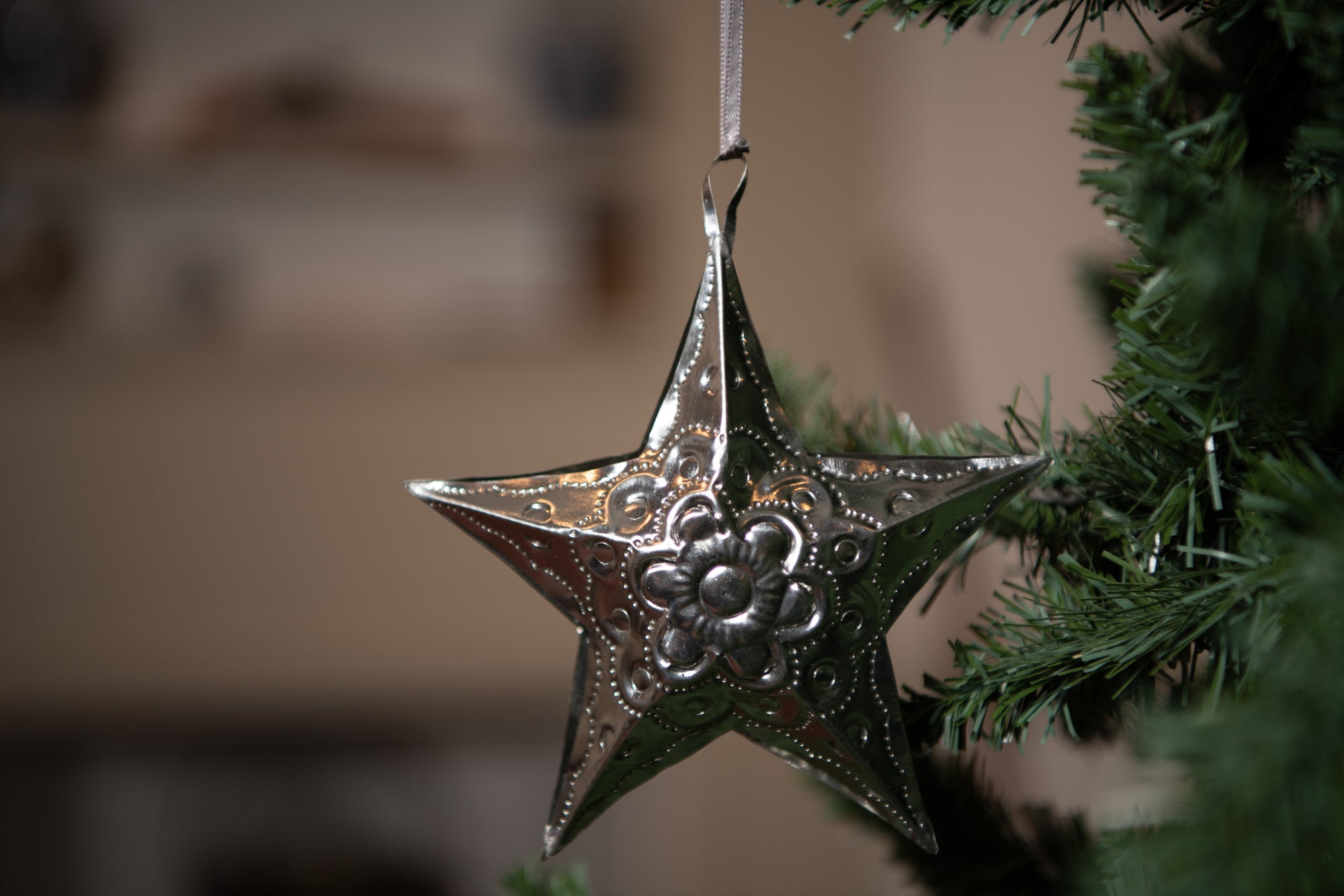 Traditional 5 Point Tin Star