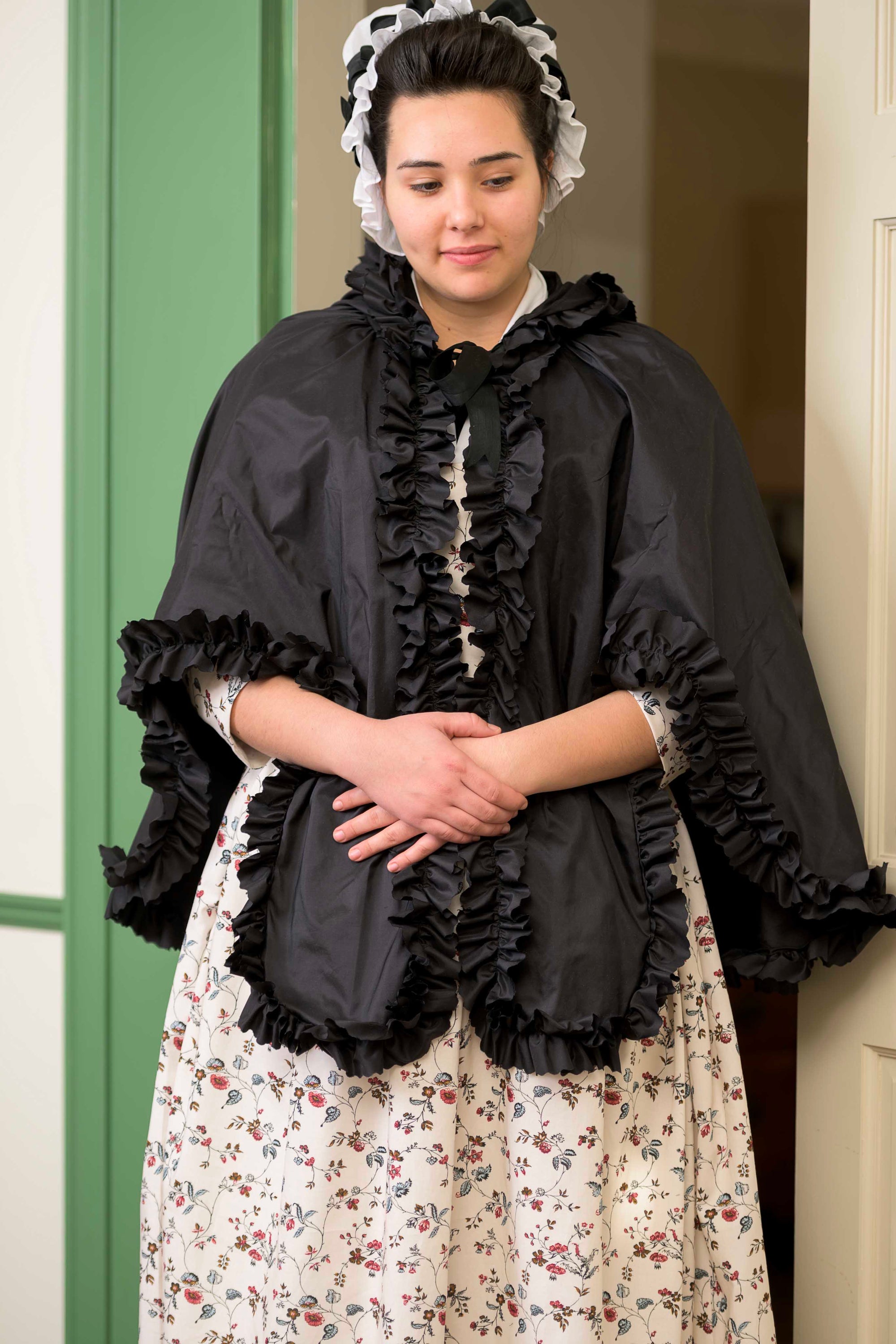 Black Silk Mantle