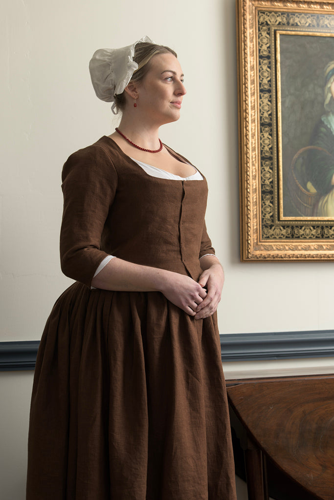 Brown Linen Gown | 1770 - 1790