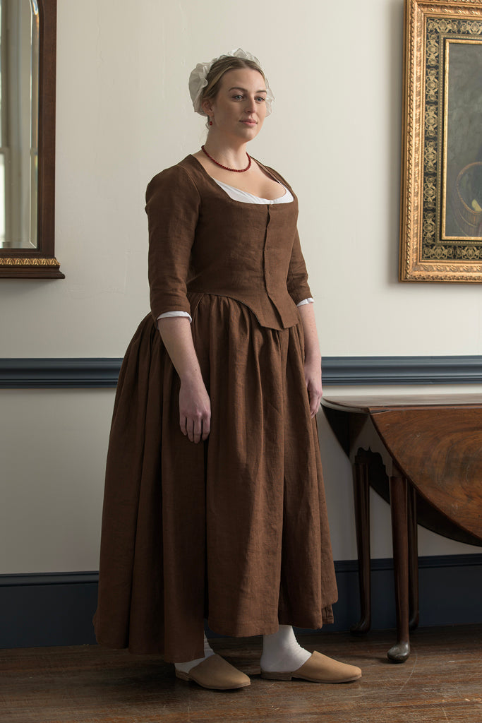 Robe en lin brun | 1770 - 1790 Robe en lin brun | 1770 - 1790