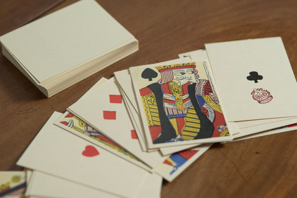 Cartes à Jouer Miniatures, 1:12 Simulation de Maison de poupée Mini Jeu Cartes à Jouer Miniatures, 1:12 Simulation de Maison de poupée Mini Jeu