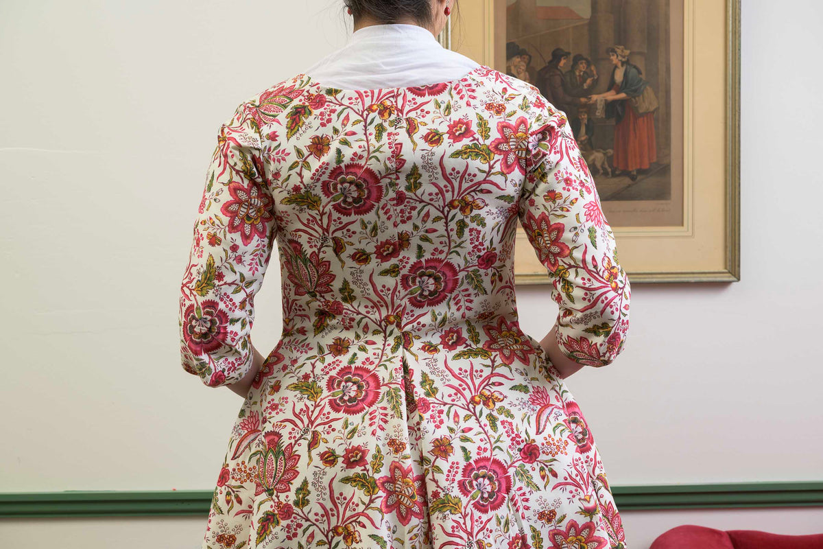 Shaped Caraco | Red Exotic | 1775 - 1785