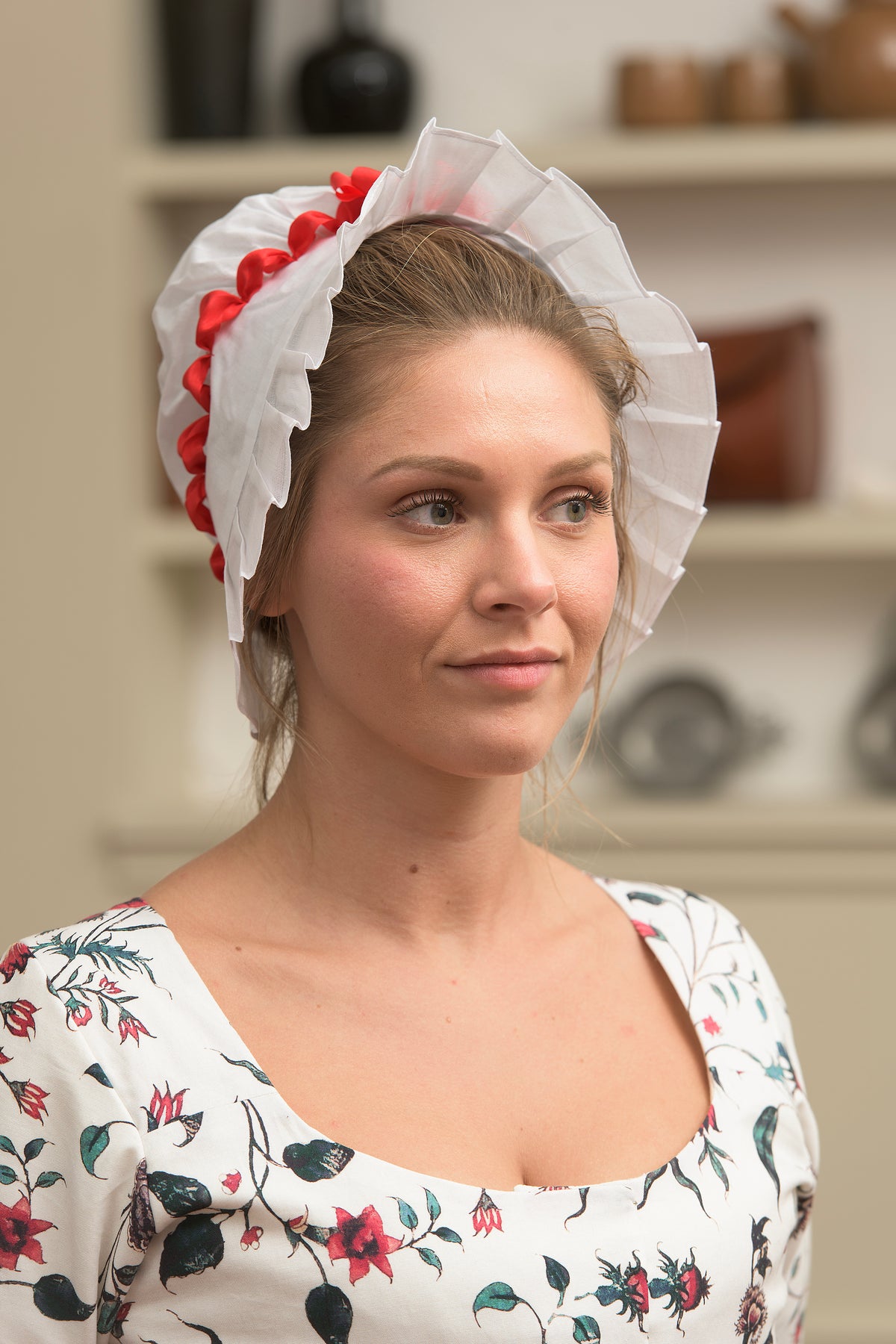 Long Pleated Linen Organdy Cap