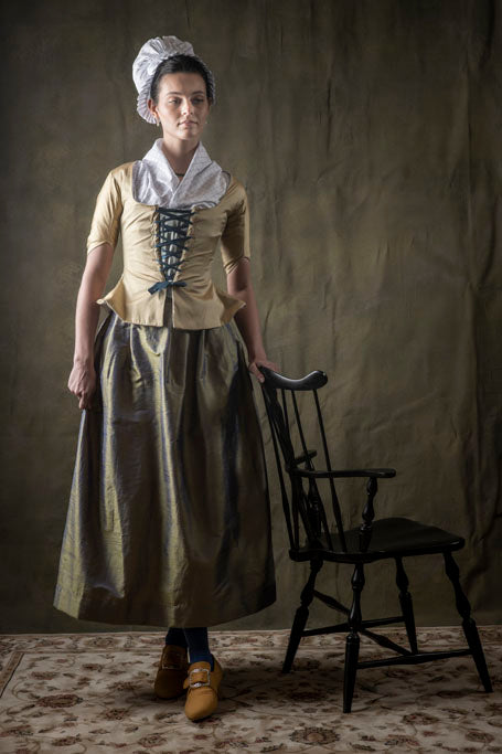 18th Century Women&#39;s Jacket from Samson Historical - Gold Silk Perky