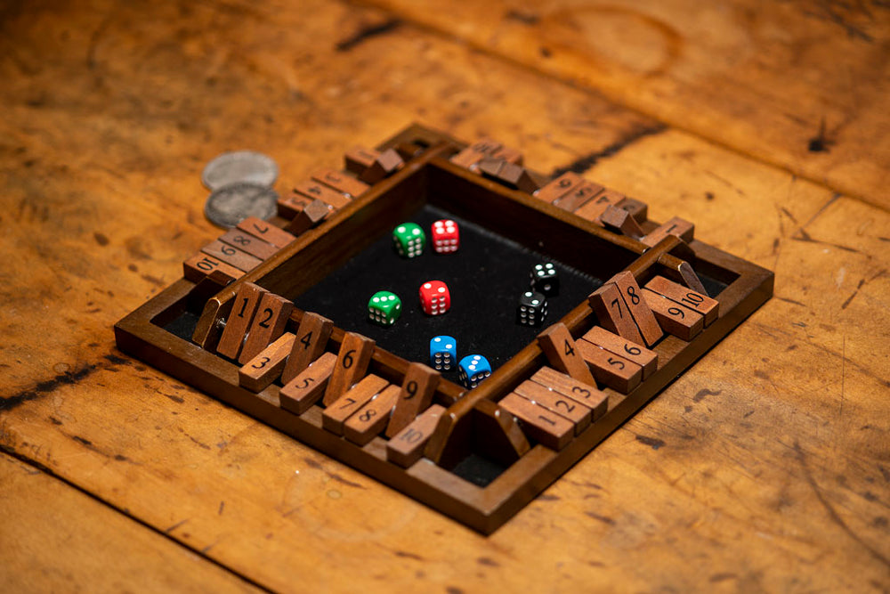 Shut The Box – Gioco Da Tavolo In Legno Per 4 Giocatori, Classico Dei Dadi, 22x22 Cm - 2
