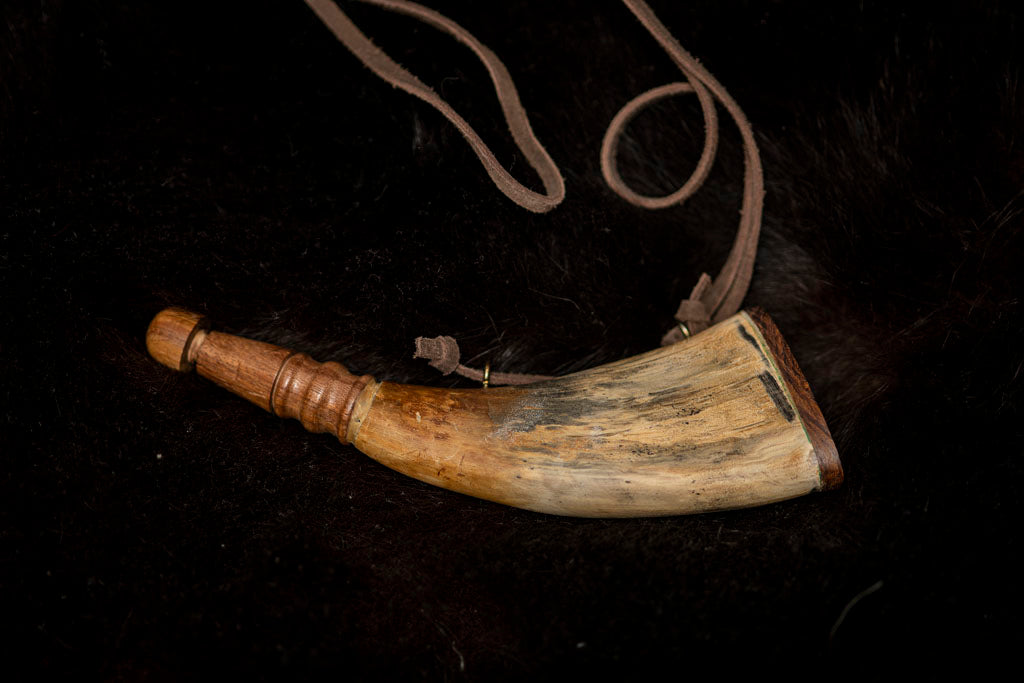 Flat Primer Horn - Samson Historical