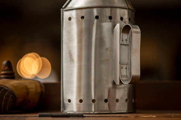 Hand-Lantern-with-handle_600x.