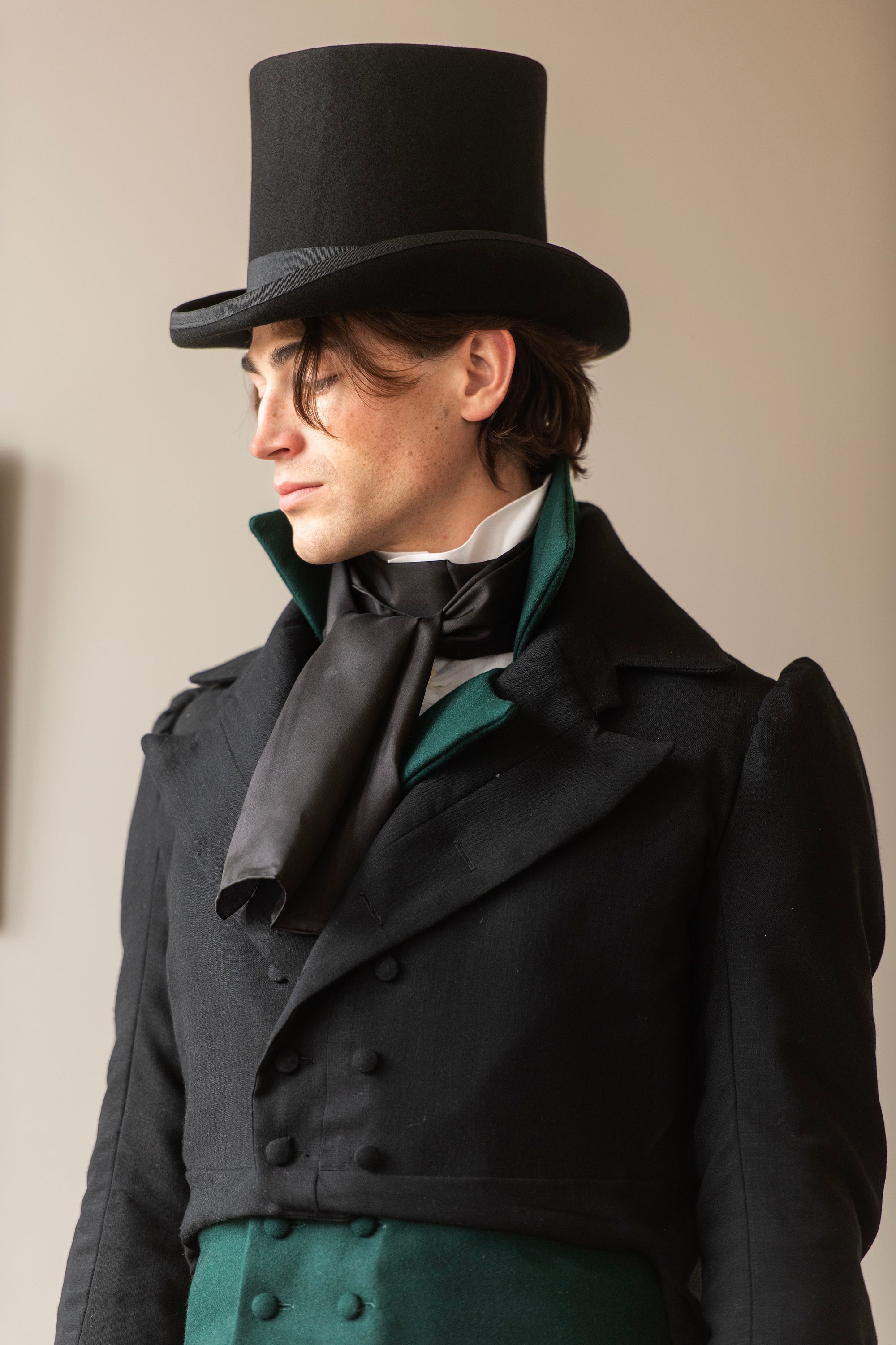 Double breasted tailcoat online