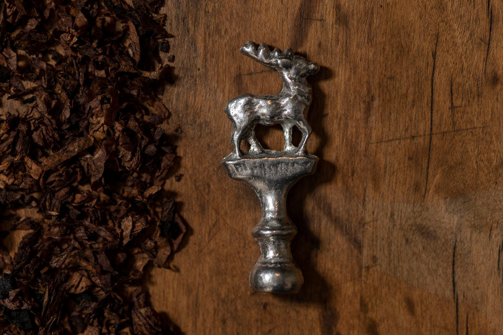 tobacco tamper Stag Tamper