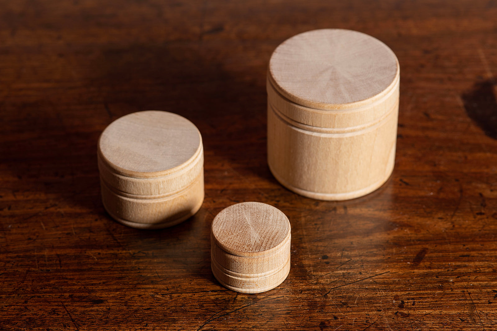 Small round wooden box discount